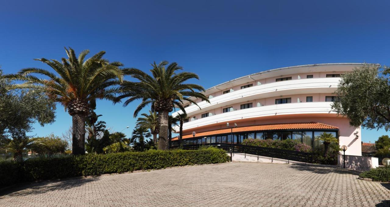 Green Sporting Club Hotel Alghero Exteriör bild