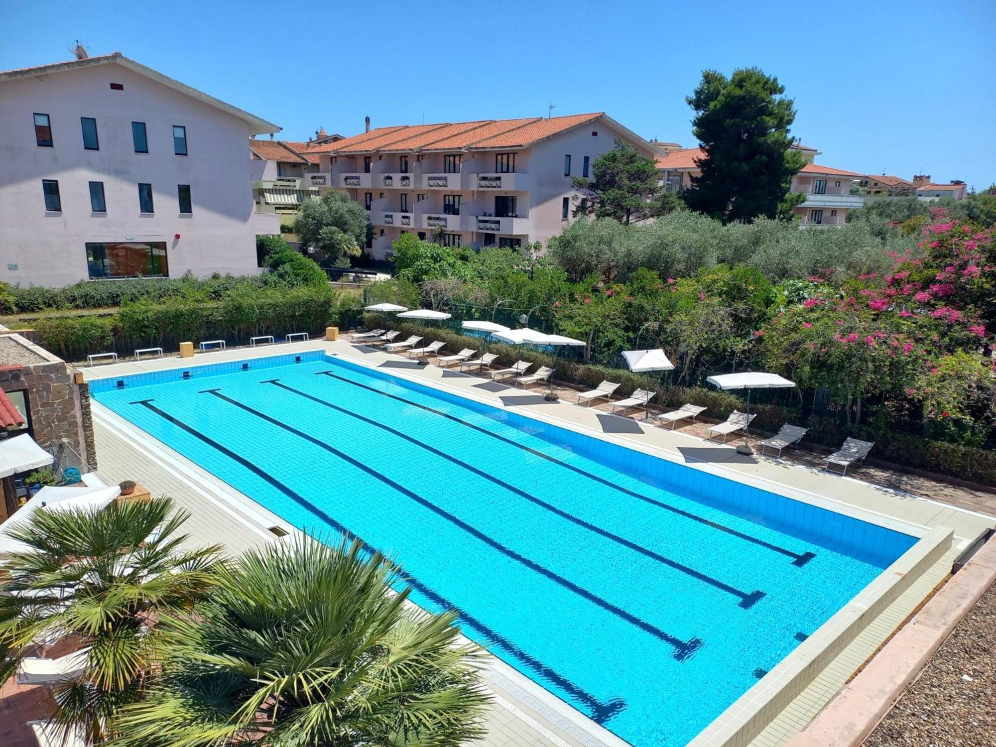 Green Sporting Club Hotel Alghero Exteriör bild